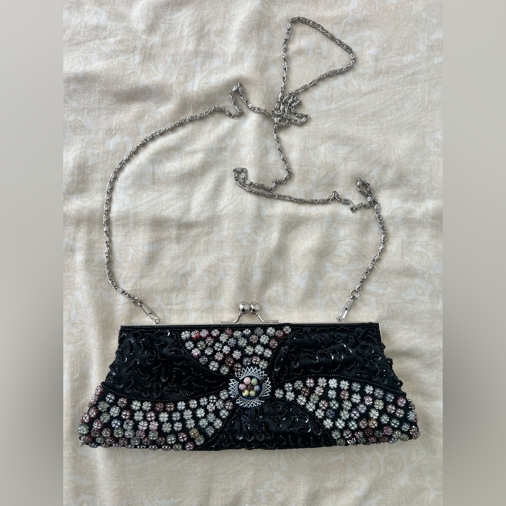 Vintage Embellished Black Evening Kisslock Clutch with Silver Chain Strap